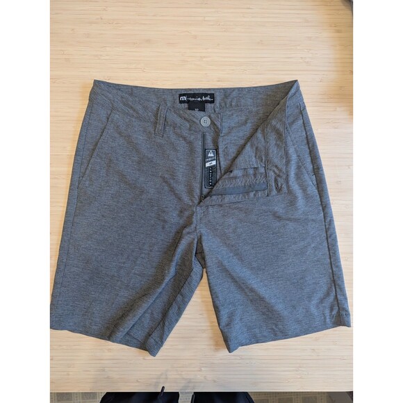 Travis Mathew Shorts Men’s Size 32 Gray Flat Front Stretch Performance Golf - Picture 1 of 9